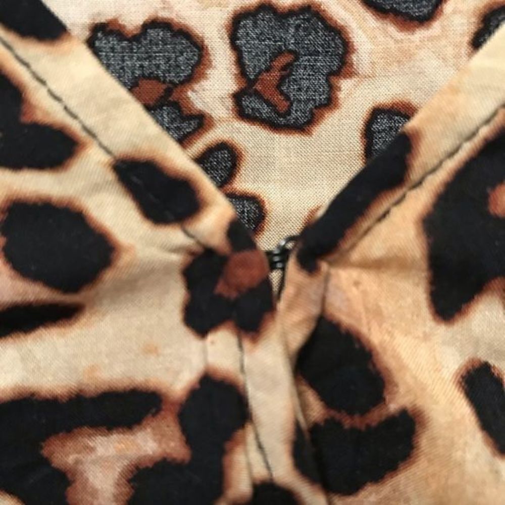 *30of3* H&M Leopard Wrap Around Top. Excellent Condition. - Picture 10 of 10